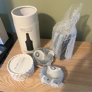 BrüMate Black Hopsulator Bottle Cooler